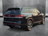 New 2025 Volkswagen Atlas SE image 2