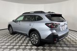 Used 2022 Subaru Outback Premium image 6