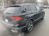 Certified 2022 Volkswagen Tiguan SEL R-Line image 3
