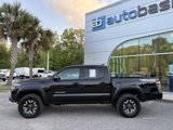 Used 2023 Toyota Tacoma TRD Off-Road image 2