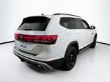Used 2024 Volkswagen Atlas Peak Edition SE image 5