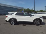 Certified 2025 Ford Explorer ST-Line image 2
