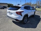 New 2025 Chevrolet Trax LT w/ Sunroof Package image 3