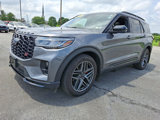Used 2025 Ford Explorer ST image 3