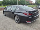 New 2025 Lexus ES 300h Ultra Luxury image 5