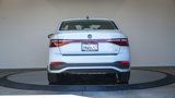 Used 2025 Volkswagen Jetta SE image 3