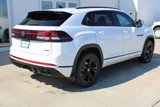 New 2026 Volkswagen Atlas Cross Sport SEL R-Line image 6