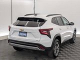 Certified 2024 Chevrolet Trax LT w/ LT Convenience Package image 6