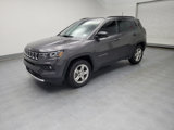 Used 2024 Jeep Compass Latitude image 2