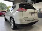 Used 2015 Nissan Rogue SV image 3