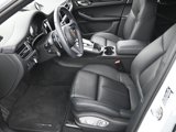 Used 2024 Porsche Macan Turbo image 5