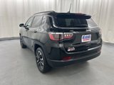 Used 2024 Jeep Compass Limited image 4