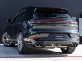 Used 2025 Porsche Cayenne image 3
