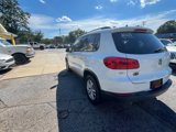 Used 2017 Volkswagen Tiguan S image 5