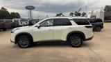Used 2023 Nissan Pathfinder SL image 3