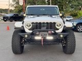 Used 2018 Jeep Wrangler Unlimited Sahara image 3