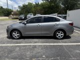 Used 2022 Kia Rio S image 2
