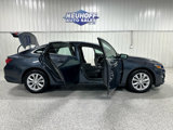 Used 2021 Chevrolet Malibu LT image 2