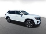 Used 2024 Volkswagen Atlas SE image 2