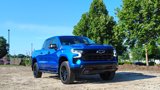 Used 2022 Chevrolet Silverado 1500 LT Trail Boss w/ Convenience Package II image 2
