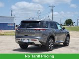 New 2025 Nissan Pathfinder Platinum image 3