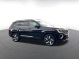 Used 2024 Volkswagen Atlas SE image 2