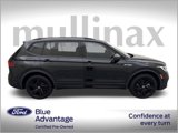 Used 2023 Volkswagen Tiguan SE R-Line image 2