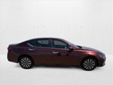 Used 2023 Nissan Altima 2.5 SV image 4