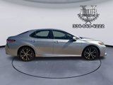 Used 2019 Toyota Camry L image 4