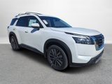 New 2025 Nissan Pathfinder SL w/ SL Premium Package image 2
