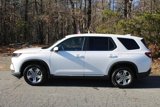 New 2025 Honda Pilot EX-L image 2