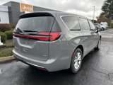 New 2025 Chrysler Pacifica Select image 6