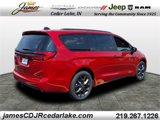 New 2026 Chrysler Pacifica Limited image 4