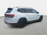 New 2025 Volkswagen Atlas Peak Edition SE image 5