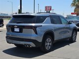 Used 2025 Chevrolet Traverse LT image 4