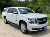Used 2017 Chevrolet Suburban LT image 3