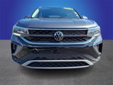 Used 2024 Volkswagen Taos SE image 2