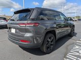 Used 2024 Jeep Grand Cherokee Limited w/ Black Appearance Package image 5