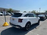 Used 2024 Kia Sorento S image 5