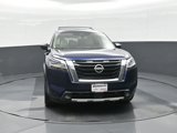 Used 2022 Nissan Pathfinder Platinum image 3