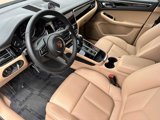 Used 2025 Porsche Macan image 4