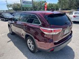 Used 2015 Toyota Highlander LE image 5