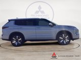 New 2025 Mitsubishi Outlander SE image 2