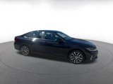 Used 2025 Volkswagen Jetta SE image 2