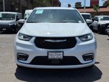 Certified 2023 Chrysler Pacifica Touring-L image 5