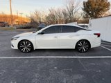 Used 2021 Nissan Altima 2.5 SR w/ SR Premium Package image 2