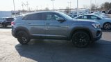 New 2025 Volkswagen Atlas Cross Sport SE image 4
