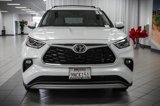 Used 2024 Toyota Highlander Platinum image 4