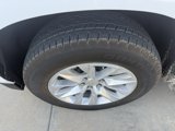 Used 2023 Chevrolet Suburban Premier image 4