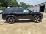New 2025 Nissan Pathfinder Platinum image 2